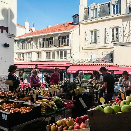 Merkatua, Centre Ville, 10 Min Plage Διαμέρισμα *